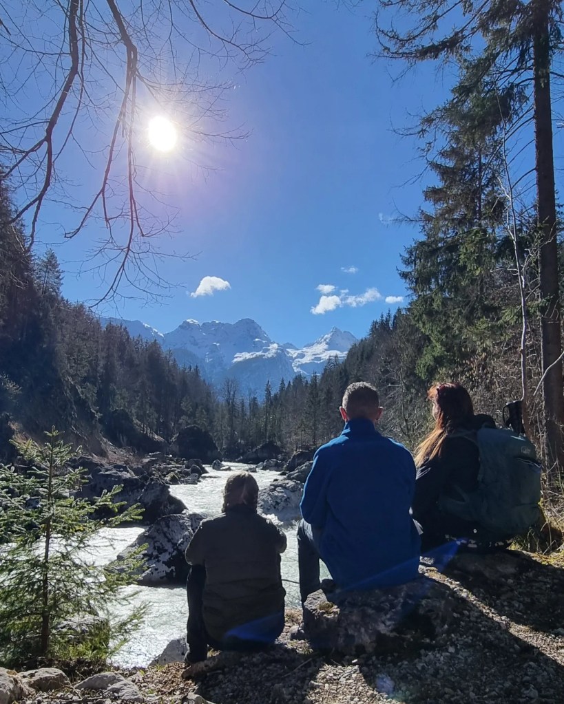 Even Pauze om te genieten van het overweldigende uitzicht, het ruizen van het water en de warmte van de zon